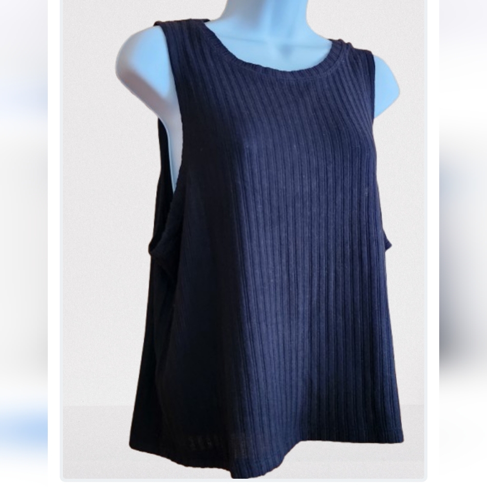 Black Tank Top Size L